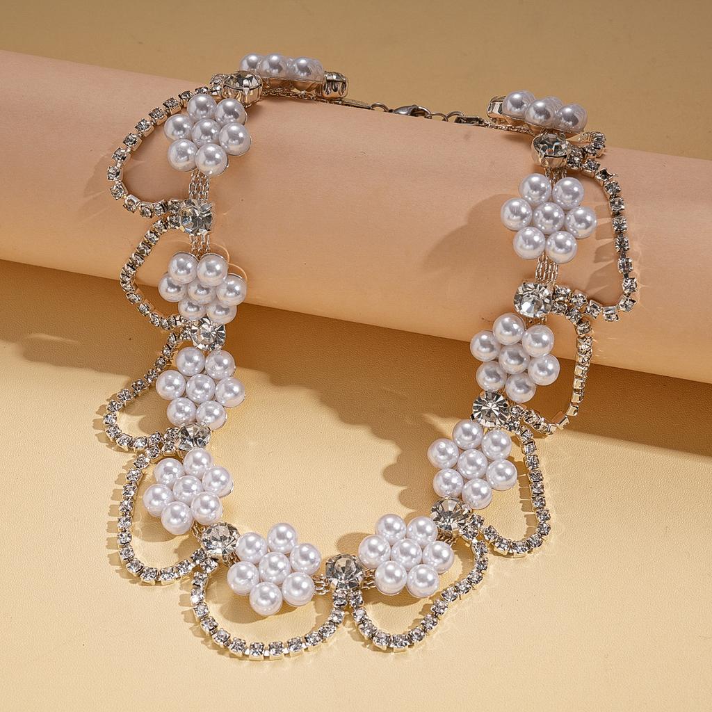 Imitation Pearl Diamond Flower Fringed Neck Chain Exquisite Fashion Collarbone Chain Light Luxury Necklace