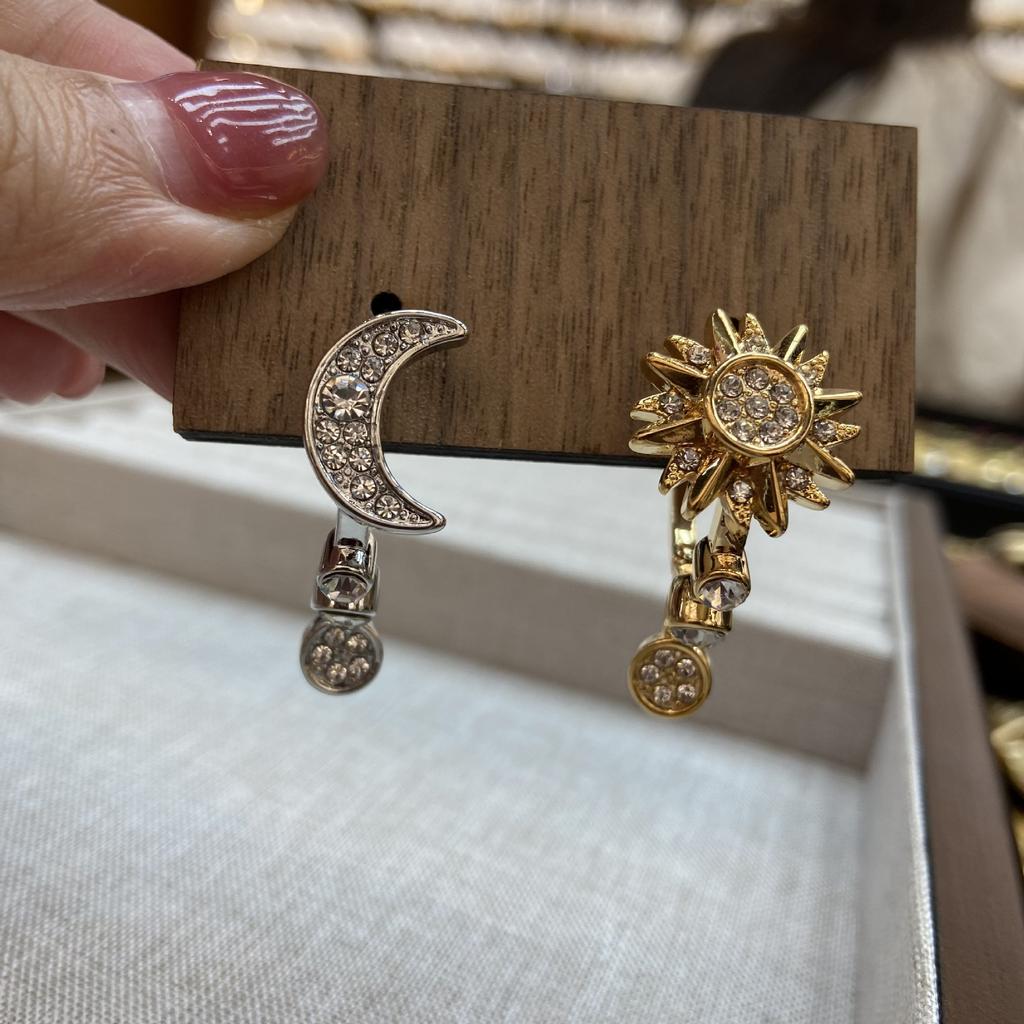 Gold and Silver Two-color Shining Moon Sun Earrings Copper Silver-plated Romantic Earrings