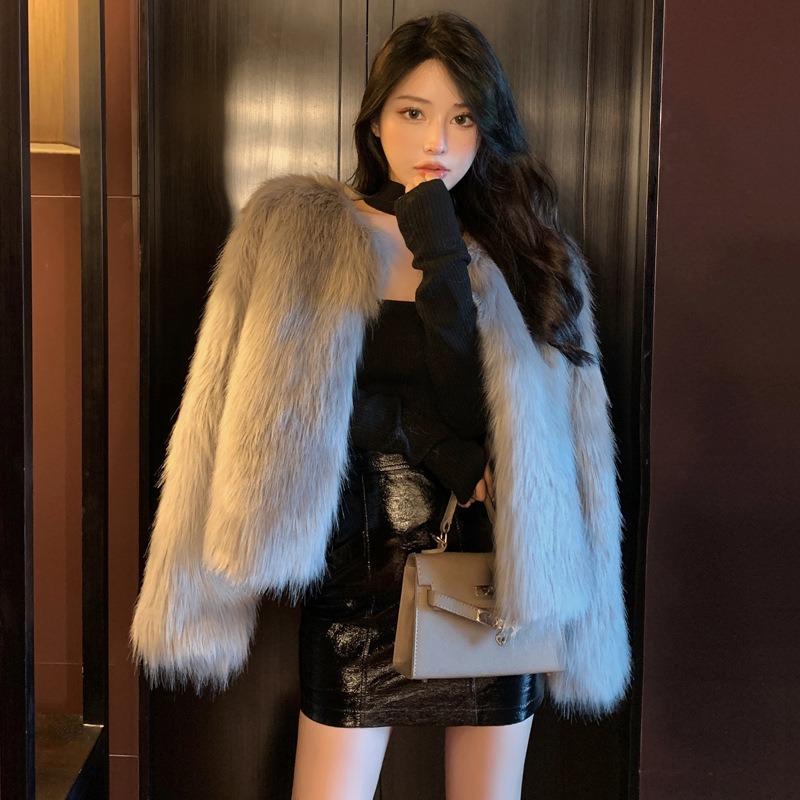Autumn and Winter Imitation Fox Hair Furry Young Short Coat Fashion Slim Fur Coat Women