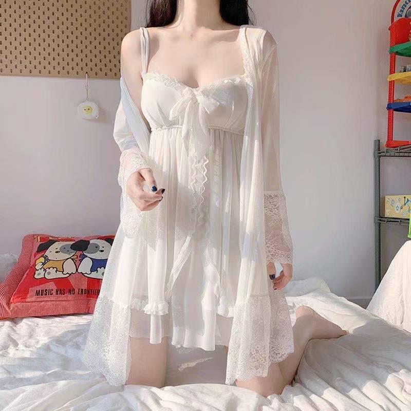 

Sweet Court-Style Women’s Lace Pajama Set: Loose, Spaghetti Strap Nightdress for Spring/Summer/Autumn – Two-Piece Korean Homewear M 90-130 lbs