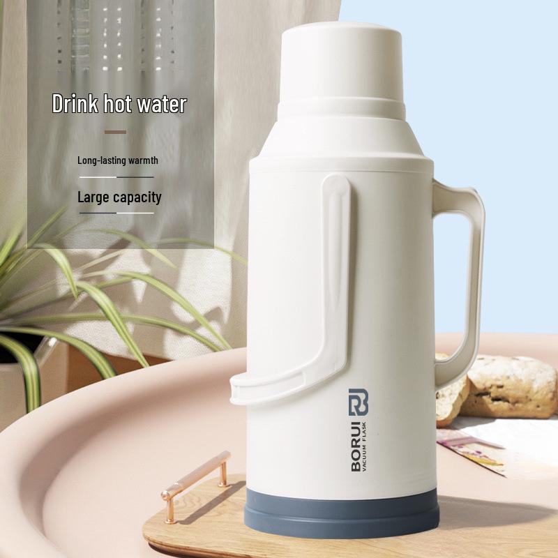 Isolierte Wasserflasche mit großem Fassungsvermögen für Wohnheime und Zuhause - Traditionelle Kunststoffschale