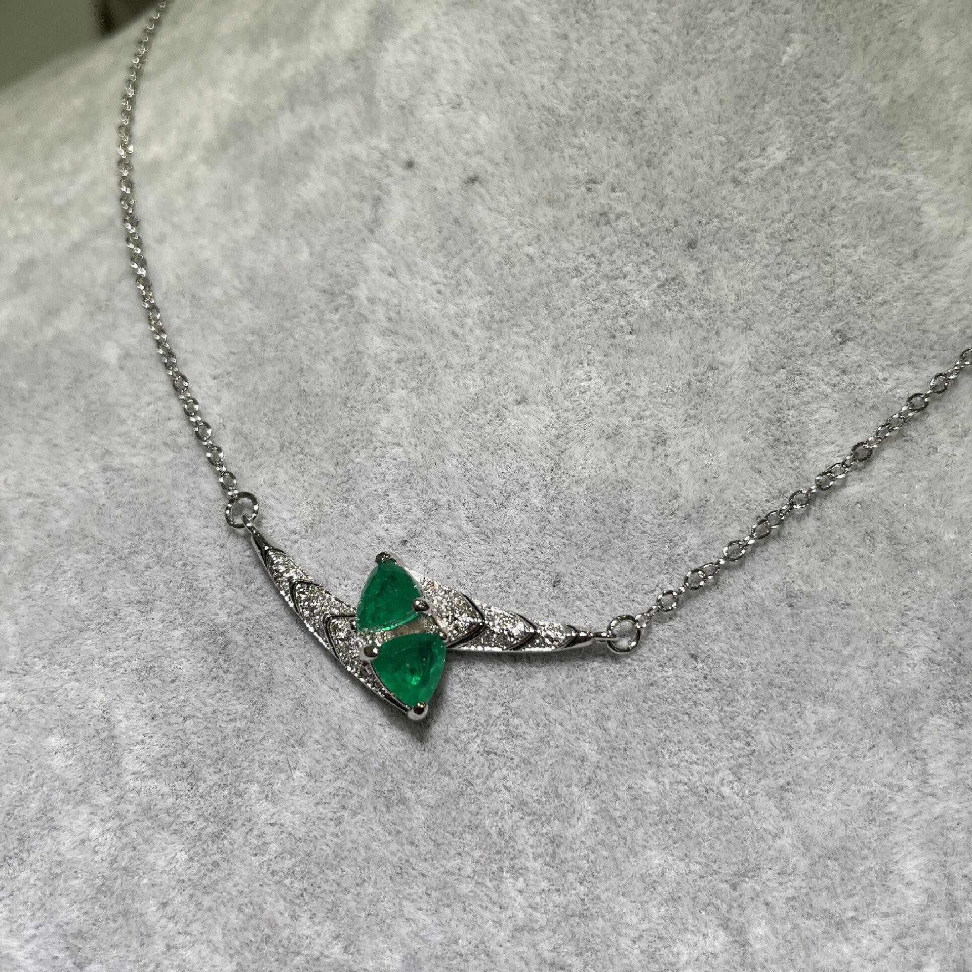 

Роскошное женское кольцо в стиле ар-деко из хлопка с изумрудом и браслет из колумбийского музо-зеленого кракле