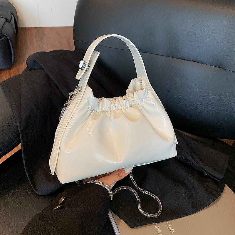 Kleine Tasche plissierte Kettenhandtasche Damen Frühherbst neue Mode Pendler Schulter Umhängetasche