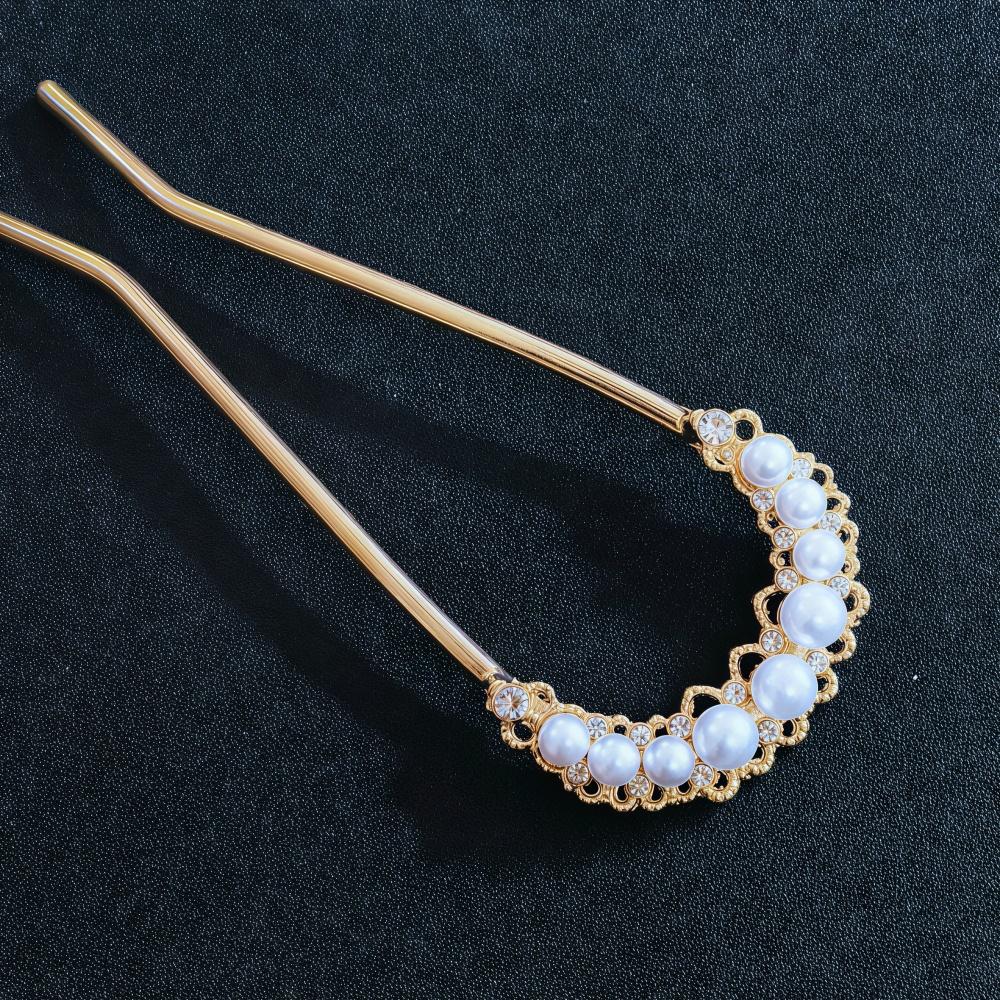 Vintage Crystal Moon Hair Sticks for Women Chinese Metal U-Shape Hairpins For Bun Updo Fashion Wedding Hair Accessories