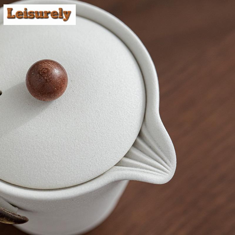 Grobe Keramik Fernes Bergtee-Set Kit Boutique 1 Kanne 2 Tassen Teezubereiter Tragbar Reise Camping Handtasche Teeset Dekoration