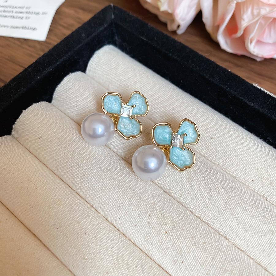 French fresh blue geometric flower resin earrings light luxury stud earrings personality temperament earrings women