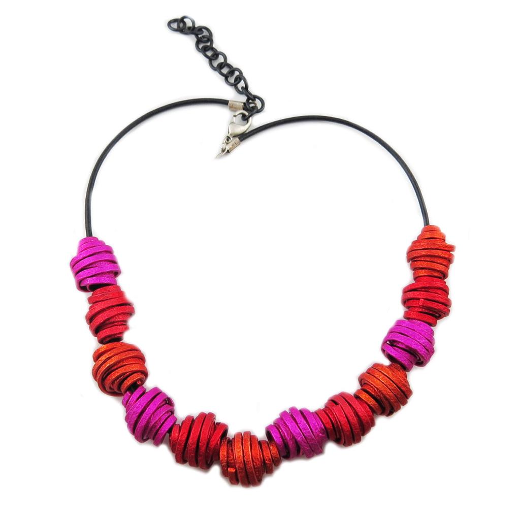 Les Trésors De Lily [R1245] - Collier artisanal 'Aluminirock' rose rouge orange - largeur 1. 5 cm