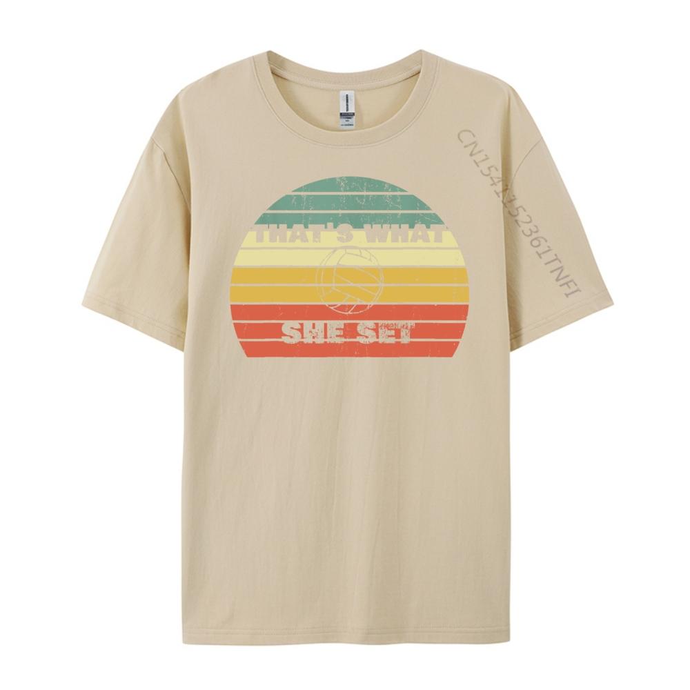 Lustiger Volleyball-Wortwitz Thats What She Set Vintage Retro Sonnenuntergang Grafik T-Shirts Herren Baumwoll-T-Shirt Herren