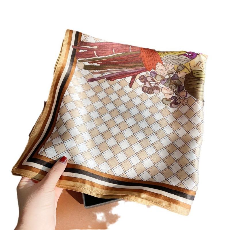 Spring new checkerboard bouquet plain crepe satin printed silk silk scarf mulberry silk small square silk gift