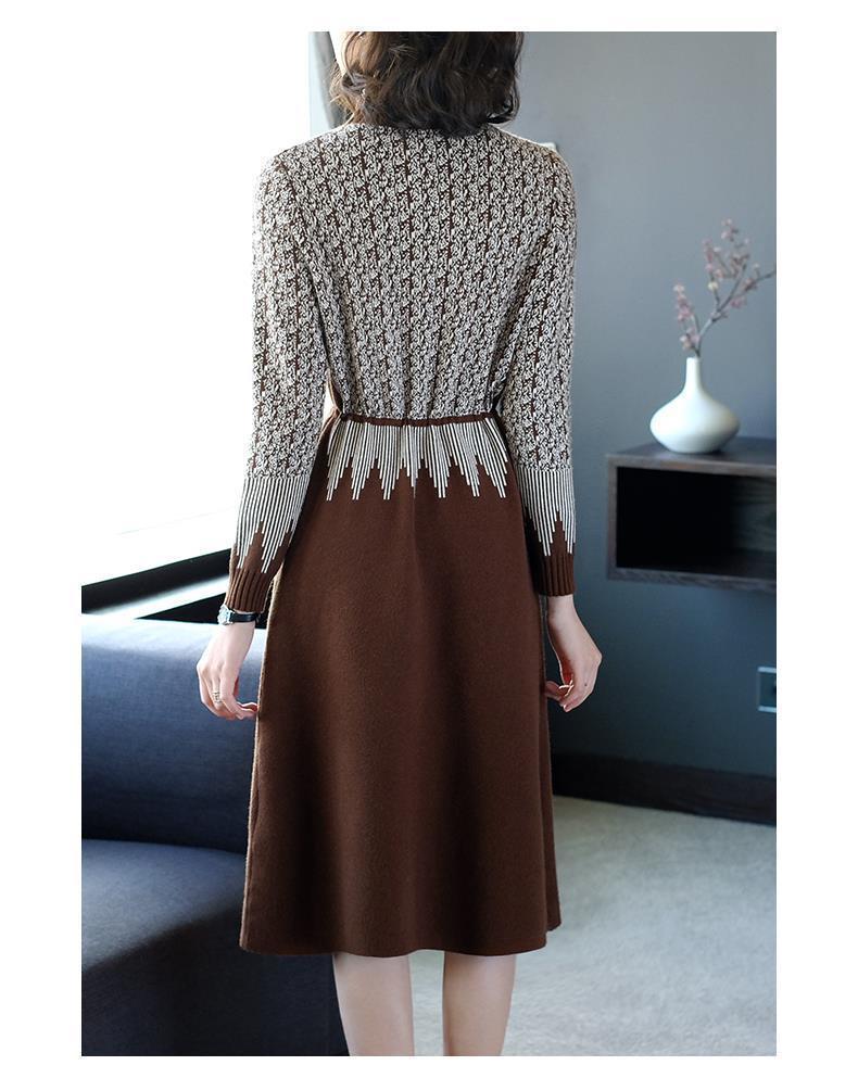 Women's Stylish Autumn & Winter Slimming Knit Wool Dress with Waist-Cinching and Printed Inner Layer