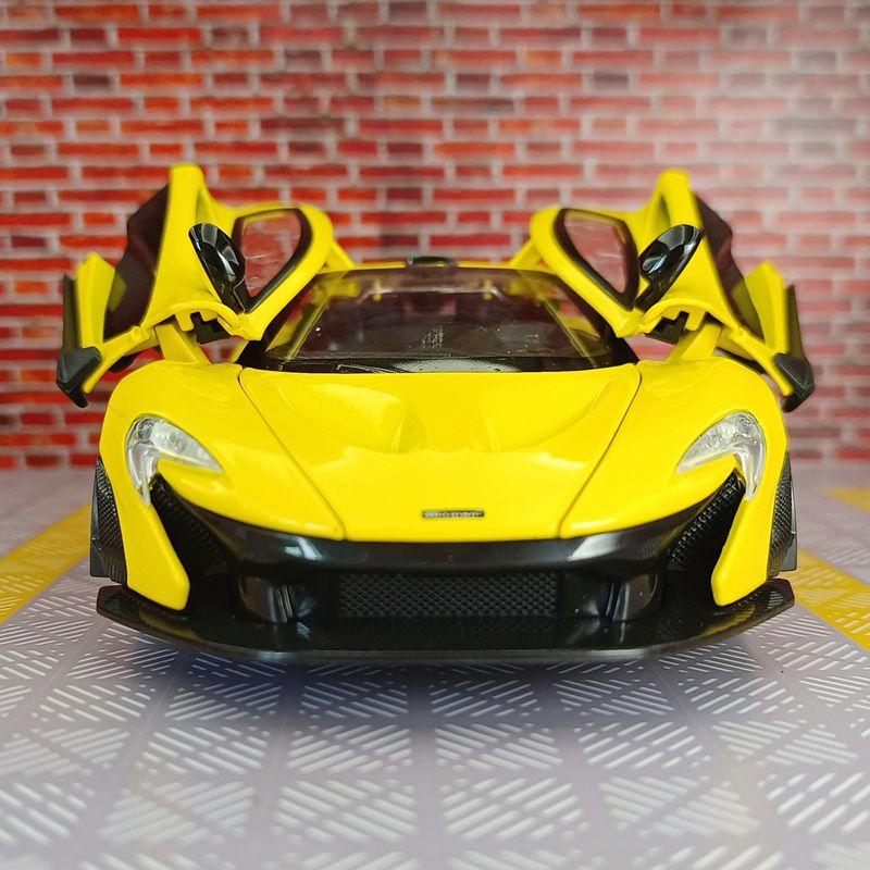 1/24 Simulation McLaren P1 Alloy Model Car Doors and Hood Can Be Opened Has Sound and Lighting Functions Rich In Details