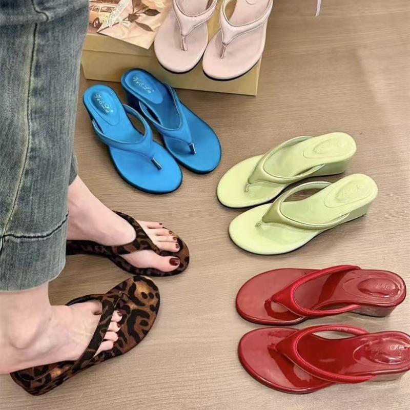 Fashion Tribe Niche Flip-flops Women Wear Leopard Print Thick-bottomed Cool Slippers Spring and Summer New Models