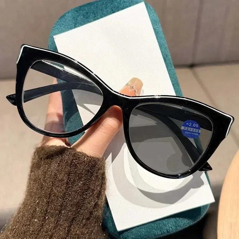 Stylish Photochromic Myopia Glasses Women's Fashion Cat Eye Color Changing Eyeglasses Anti Blue Light Minus Sight  Eyewear -4.0