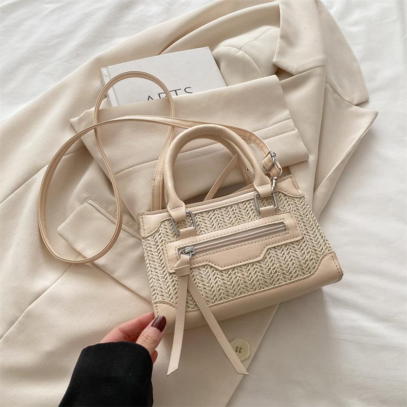 Handbag Bag Women's 2025 New Trendy Fashion Retro Small Square Bag Texture Niche Casual Ins Shoulder Messenger Bag