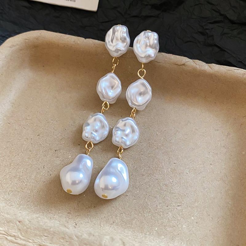 Silver needle irregular pearl long fringed earrings French retro simple fashion stud earrings light luxury high-end earrings
