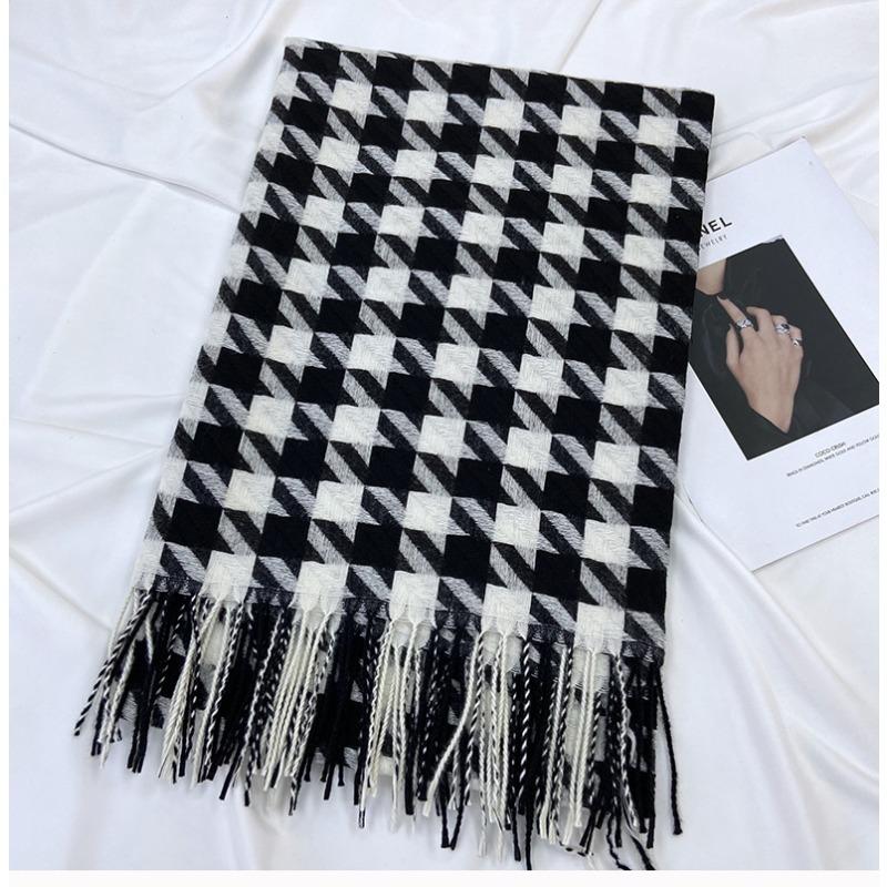 Scarf Women's Warm Fashion Imitation Cashmere Fringed Scarf Thickened Shawl Windproof & Warm, Multi-Color Options for Casual Outings, Office & Travel