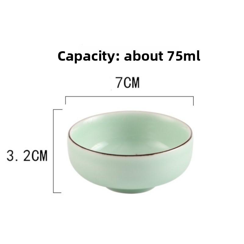 Vysoce kvalitní celadon čínská Kung Fu čajová souprava Kulatá plochá Lotos Kapr Pu'er Čajové šálky Ručně malovaný keramický Jednoduchý kapr Čajový šálek