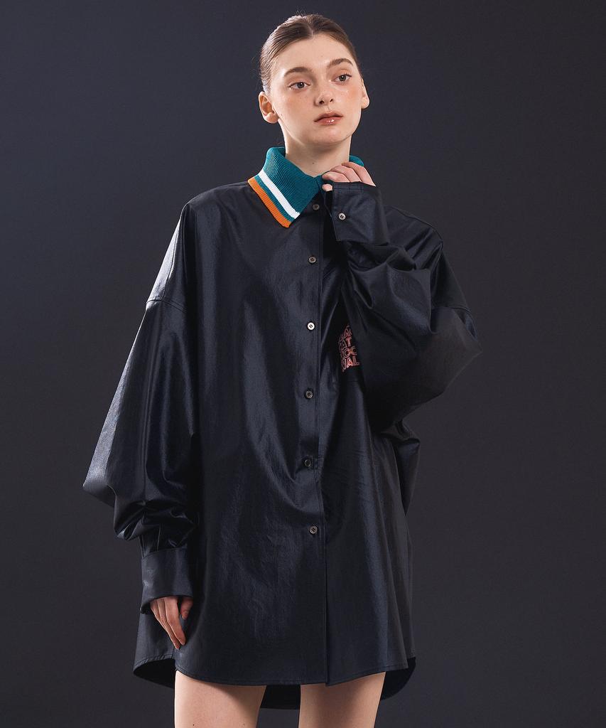 Soipeuyukaen Dress Code: Loose-Fit Long Shirt