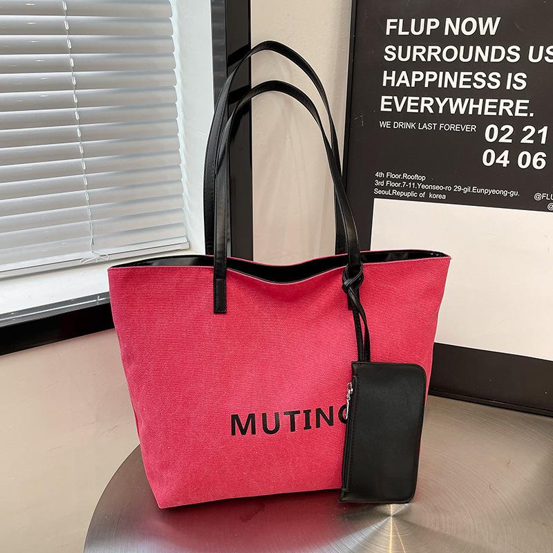 

Large capacity tote bag women s 2025 new Korean versatile shoulder bag leopard print mother handbag underarm cloth bag рожевий червоний колір