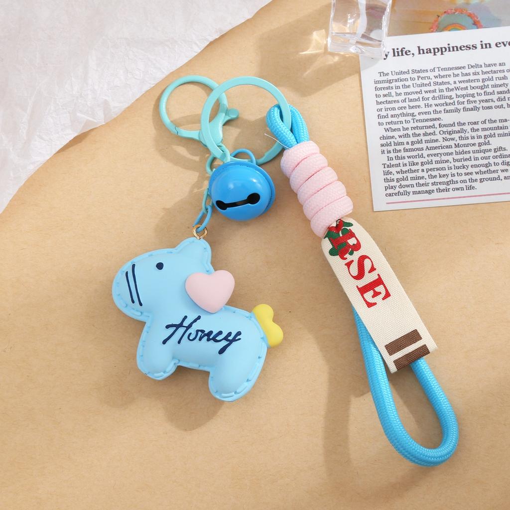 New Resin Love Pony Keychain Female Bag Pendant Car Keychain Bag Small Pendant