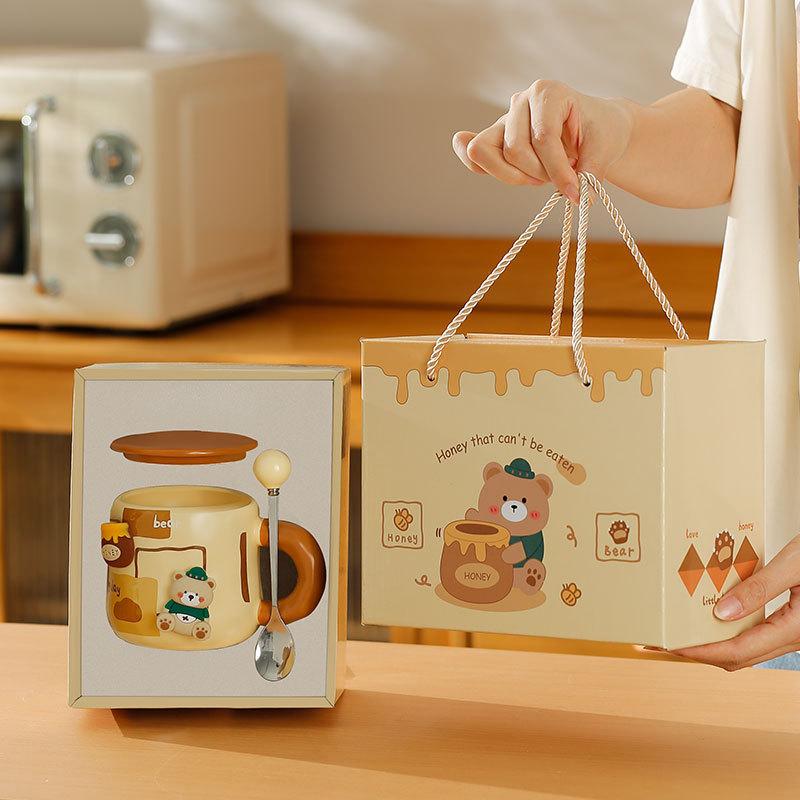 Nový hrnek s víčkem a lžičkou, roztomilý keramický hrnek pro pár, suvenýr, kreativní kancelářský hrnek na kávu a vodu