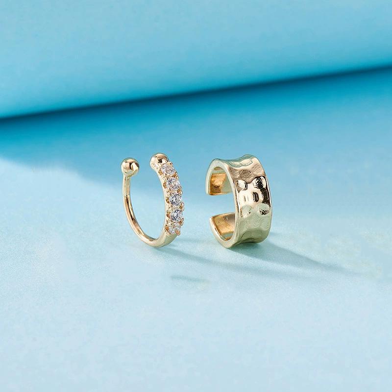 2Pcs/Set Fashion Silver Color Crystal Clip Earrings for Women Girls Minimalist Metal C-Shaped Fake Piercing Ear Cuff Ear Jewelry