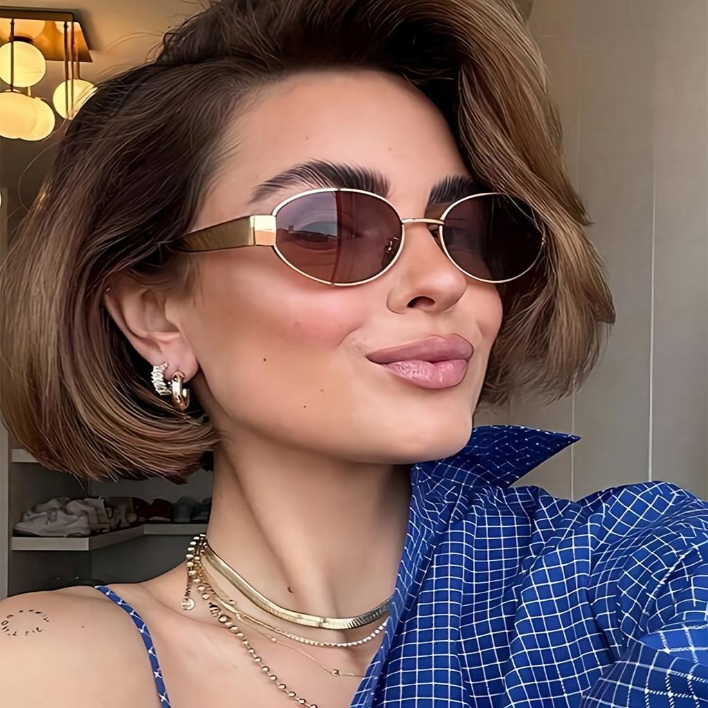 Summer Women's Fashion Glasses Vintage Oval Metal Frame Unisex Eyewear for Daily Commute and Street Style Photography