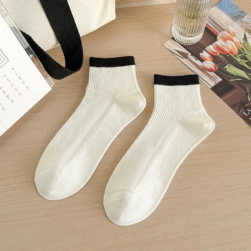 Femme Printemps Été Nouvelle Tendance Style Tout Confortable Vertical Bouche Aiguille Double Couleur Tube Court Chaussettes Coton