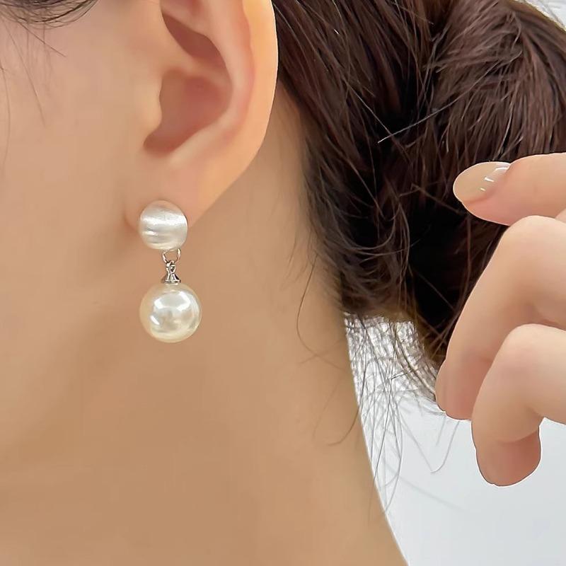 Vintage French Style Brushed Shiny Faux Pearl Stud Earrings For Women