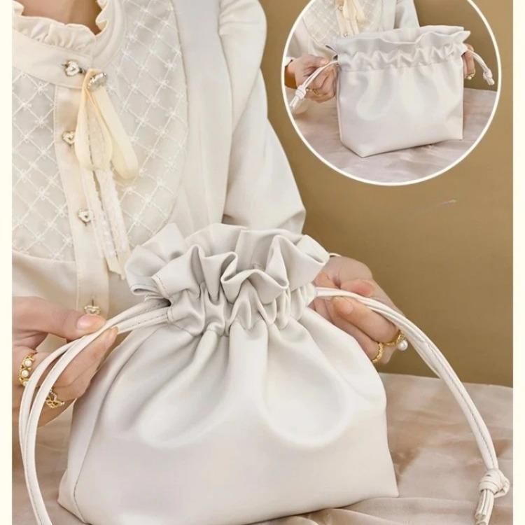 Ins Drawstring Makeup Bag Woman Cosmetic Bag Large Capacity Skincare Storage Bags Portable Handbag Travel Cosmetic Organizer