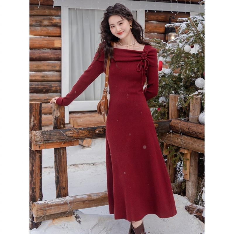 French Lady Elegant Knit Dress with Square Neck - Autumn/Winter Style Medium красный