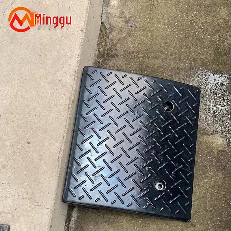 Minggu Rubber Curb Ramp