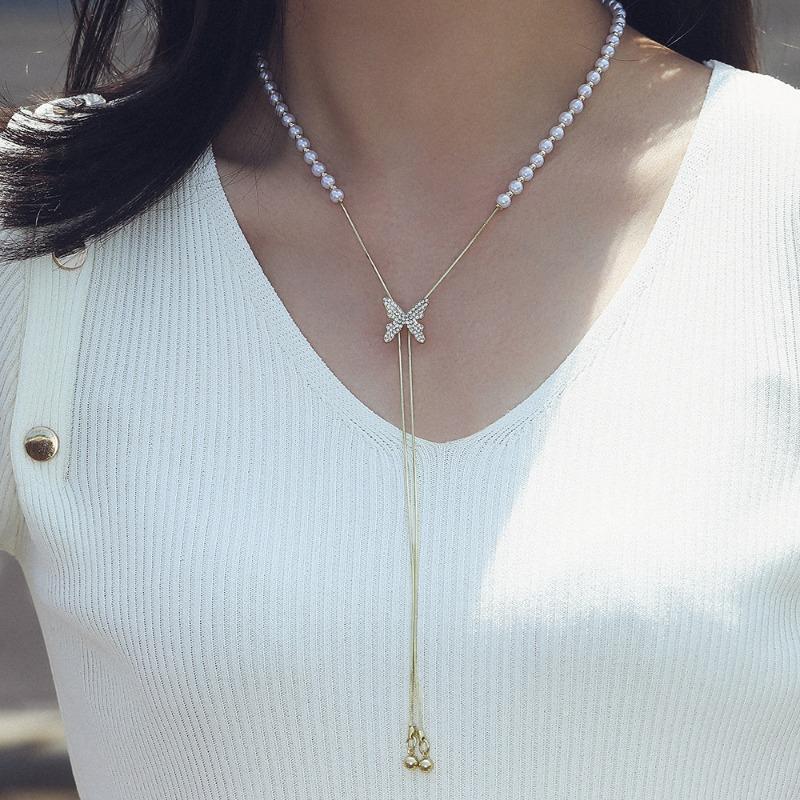 Fashionable Long Butterfly Pearl Necklace Adjustable Drawstring Pendant Collarbone Chain Elegant Luxury Sweater Chain Jewelry