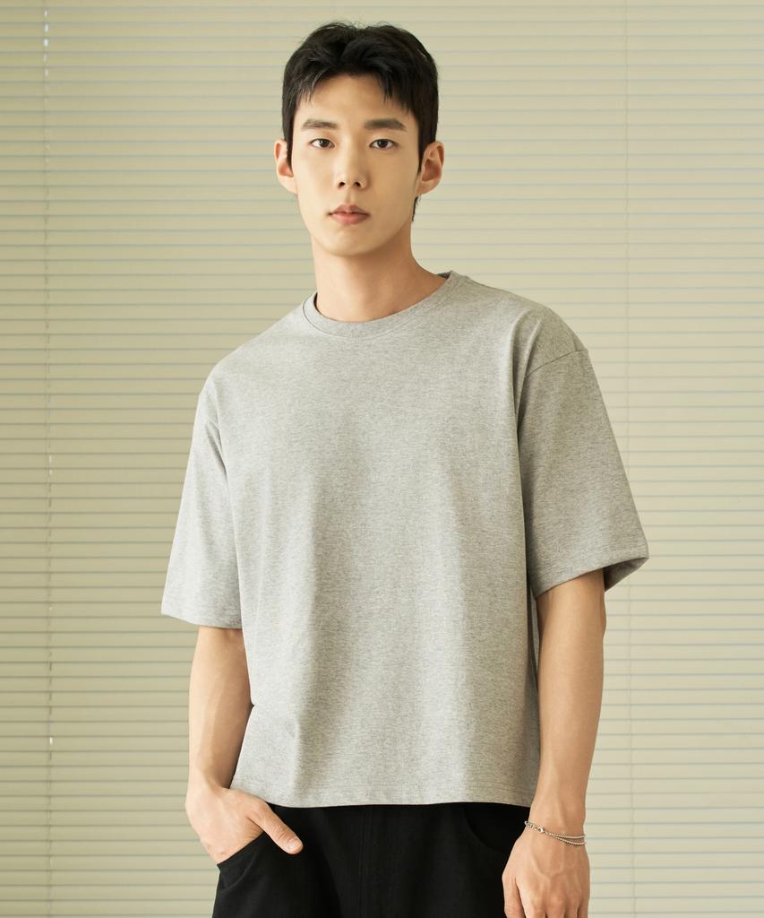 HYOJI 26 Ss Loose Fit Three-Quarter Crop T-Shirt (3 Colors)