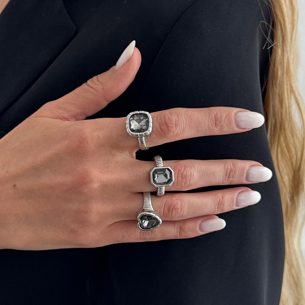 Minimalist Acrylic Rhinestone Open Ring for Women Fashion Heart Square Gray Crystal Adjustable Knuckle Ring Party Jewelry Gifts