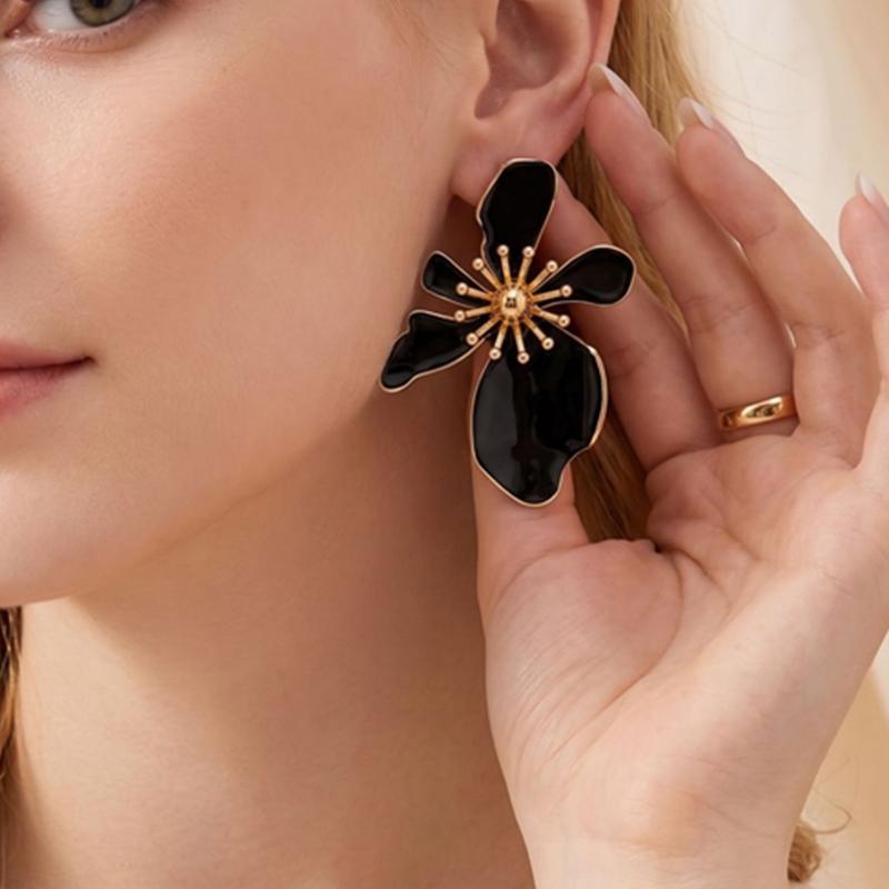 Exquisite Colorful Enamel Flower Stud Earrings for Women Retro Metal Irregular Floral Temperament Earrings Jewelry Holiday Party