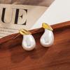 Ying Tai High Polish Irregular Shape Stainless Steel Ear Studs with Imitation Pearls and 18K Gold Vacuum Plating.