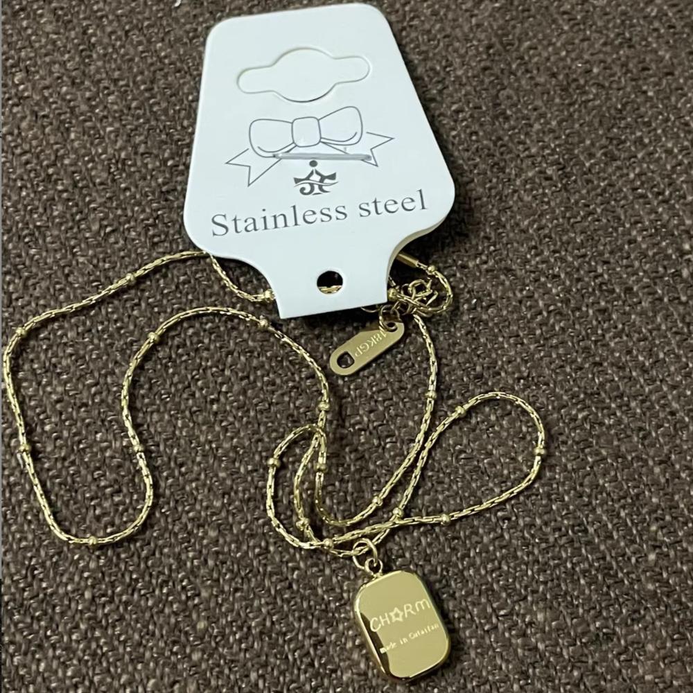 Golden Necklaces Titanium Steel Necklace Layering Choker Elegant Fashion Jewelry for Women