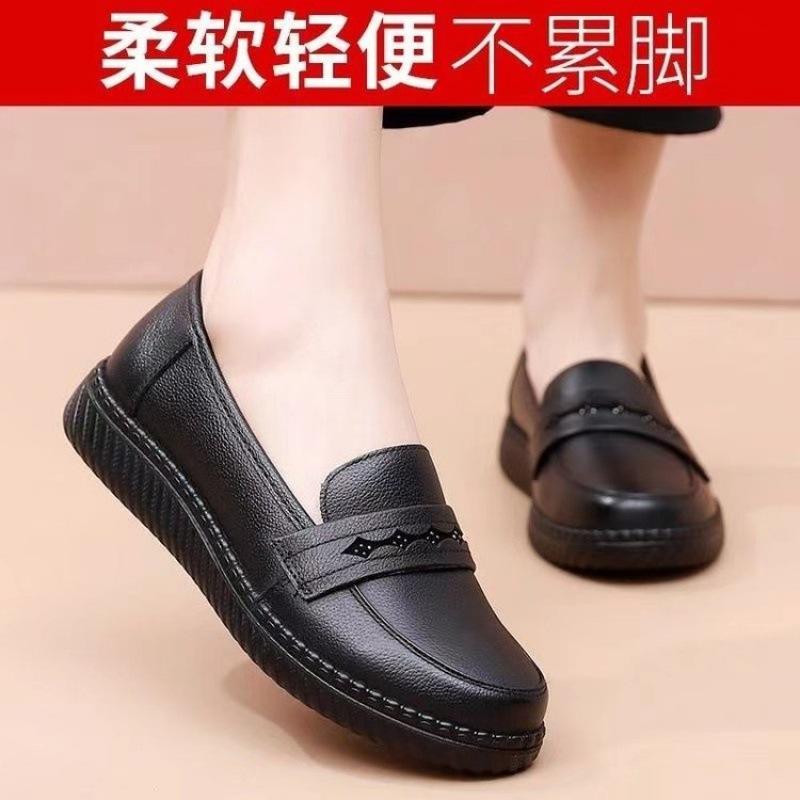 

Осень и зима кожаные туфли на мягкой подошве для мам, бархатные туфли для среднего и пожилого возраста, туфли на плоской подошве для среднего возраста, женская обувь 40 чёрный