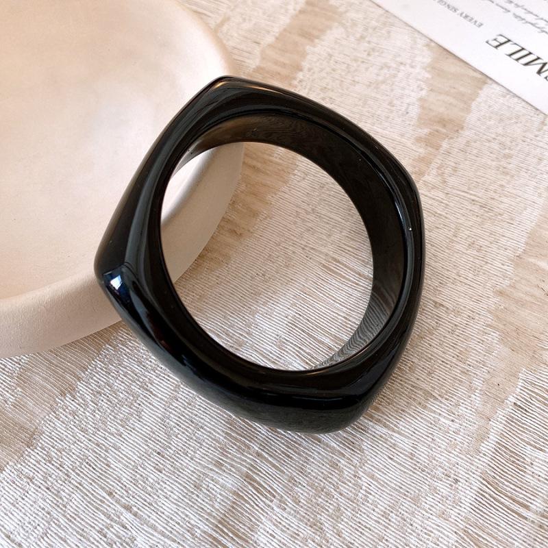 Acrylic Marbled Thin Round Bangle - Retro Minimalist Luxury Bracelet for Women