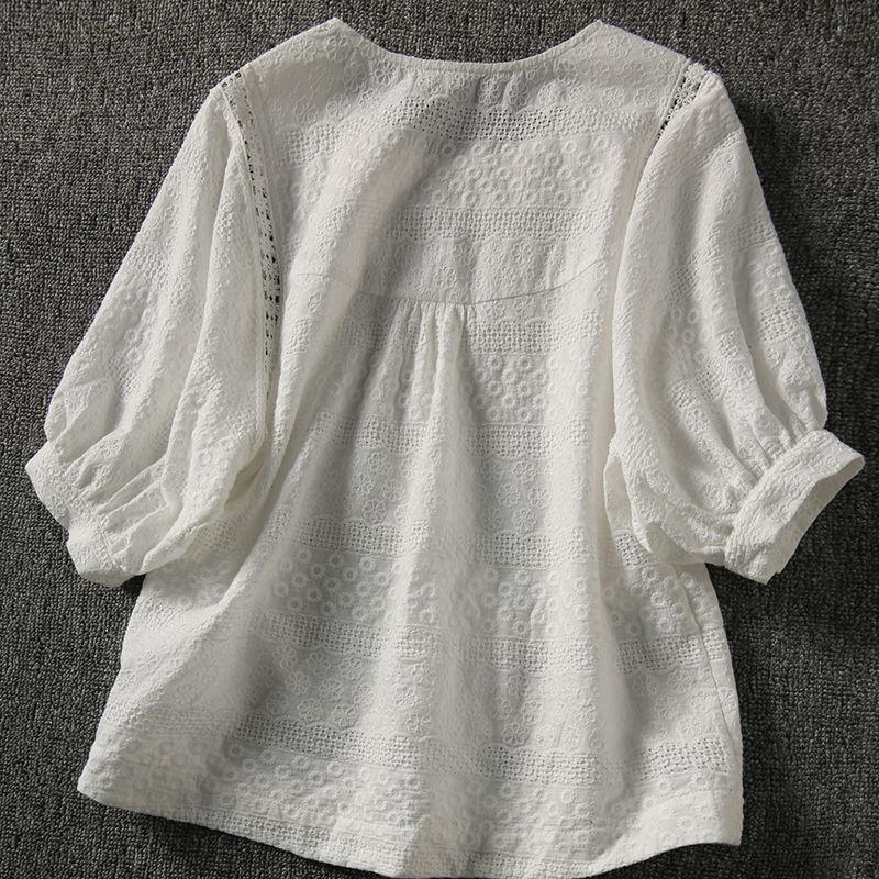 Summer Fashion Women's Lantern Sleeve Loose Shirts Embroidery  Lace O-neck Casual Blouses Plus Size