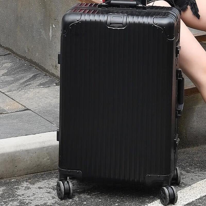 XiaoYan Aluminum Magnesium Alloy Spinner Luggage