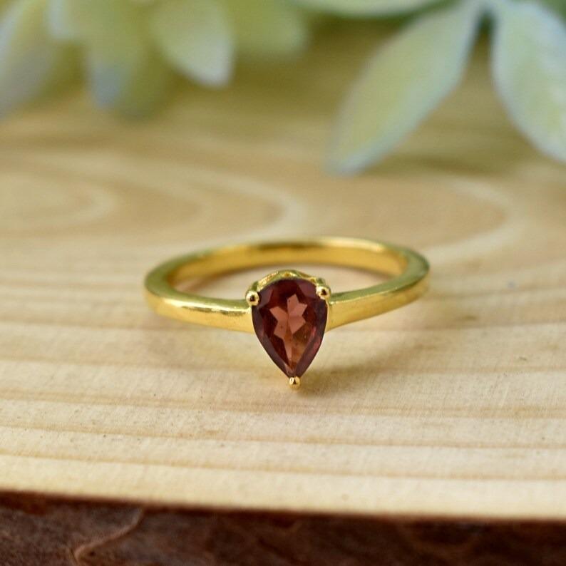 Granat Birne Edelstein Handgefertigter Designer 925 Sterling Silber Ring, Gelbgold Ring, Statement Ring, Damen Ring, Krappenfassung Ring