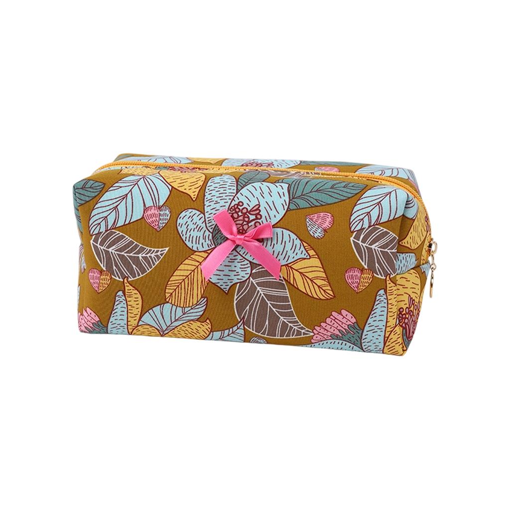 Quilted Cosmetic Bag with Floral Print Large Capacity Makeup Organizer Travel Toiletry Storage Pouch for Women