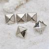 Nýt Oblečení Boty Tašky Doplňky Punk Pyramid Čtvercové cvočky DIY Kovové hroty