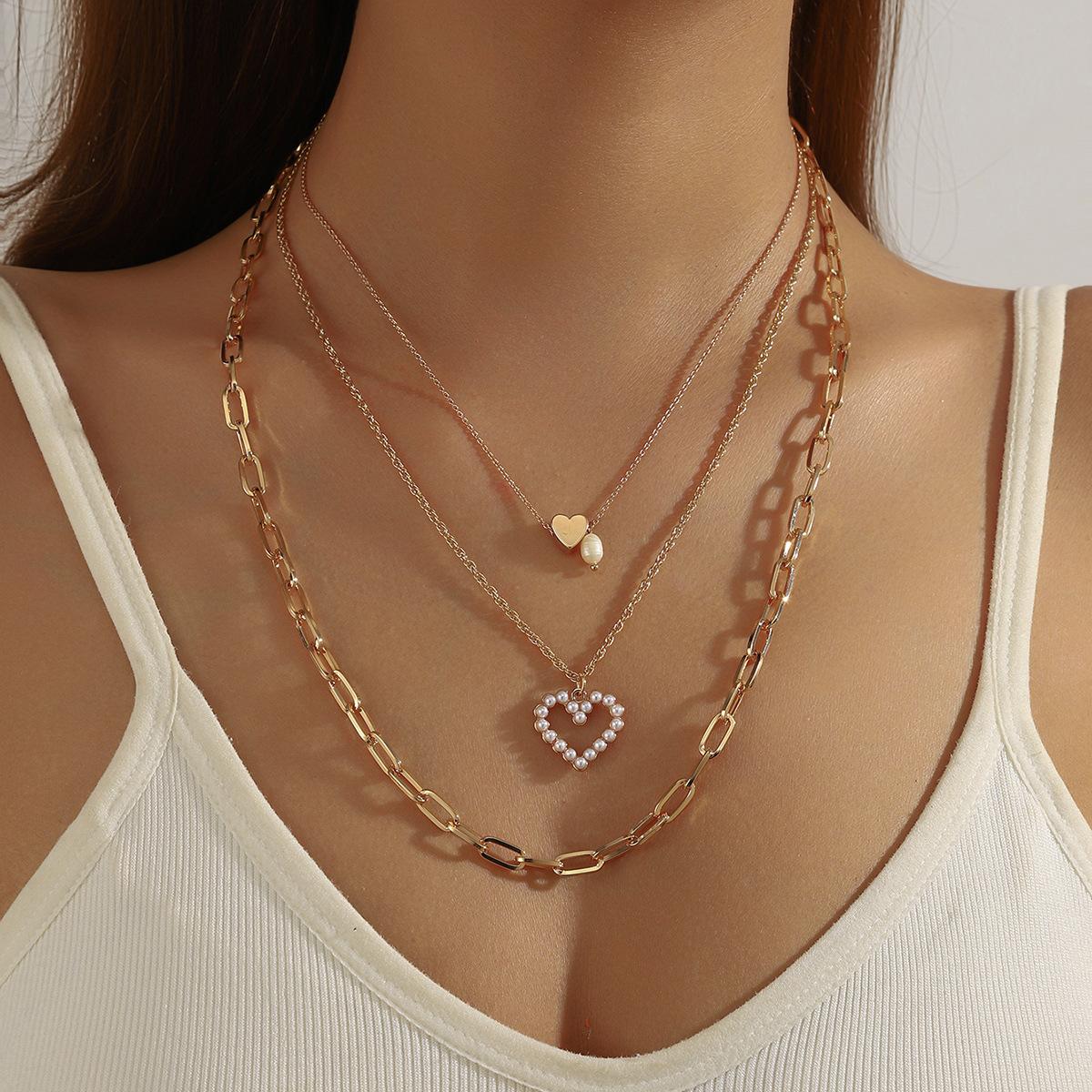 

3PCS Baroque Pearl Jewelry Set for Women, Vintage European Style Heart Necklace Earrings Bracelet, Elegant Statement Gift