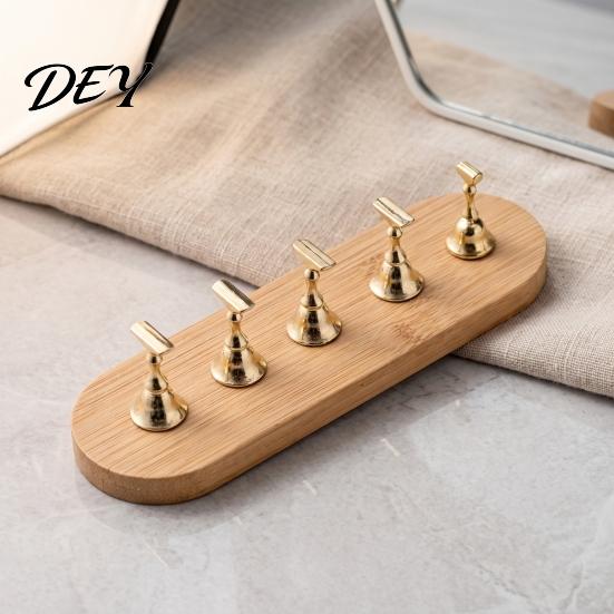 Fake Nail Display Stand Art Practice with Wooden Base, Magnetic Press-on Holder for Painting Nails, False Home Salon Base