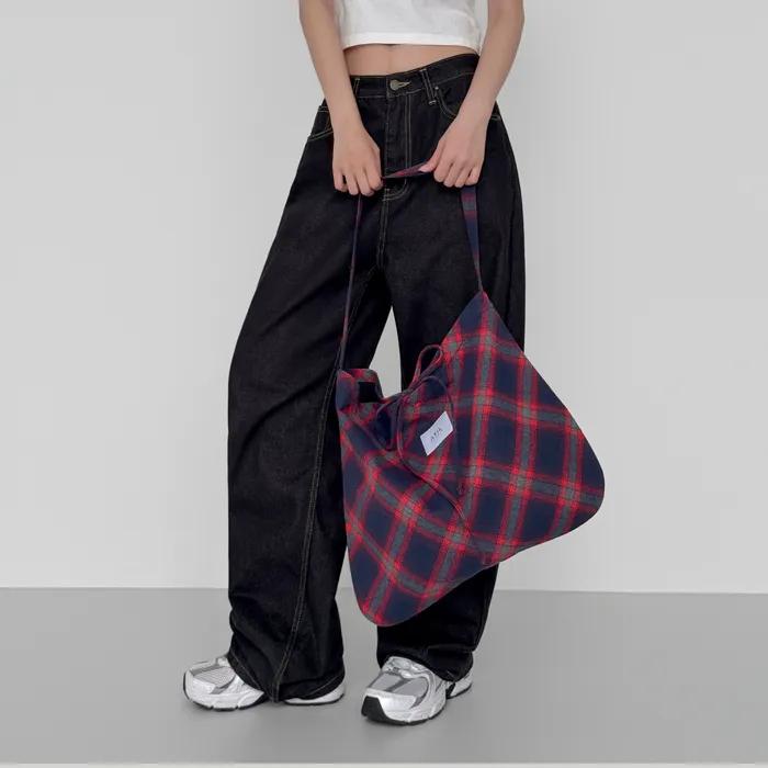 Cozy Check Shoulder Bag _[Red]