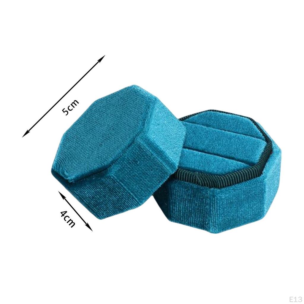 Elegant Velvet Ring Box for Special Occasions