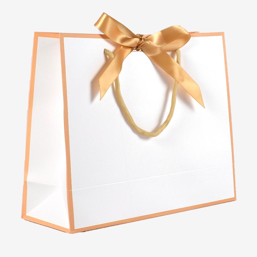 

Elegant Gold-Trimmed Bow Gift Bag with Black Edges - Multi-Size Paper Tote for Clothing Stores